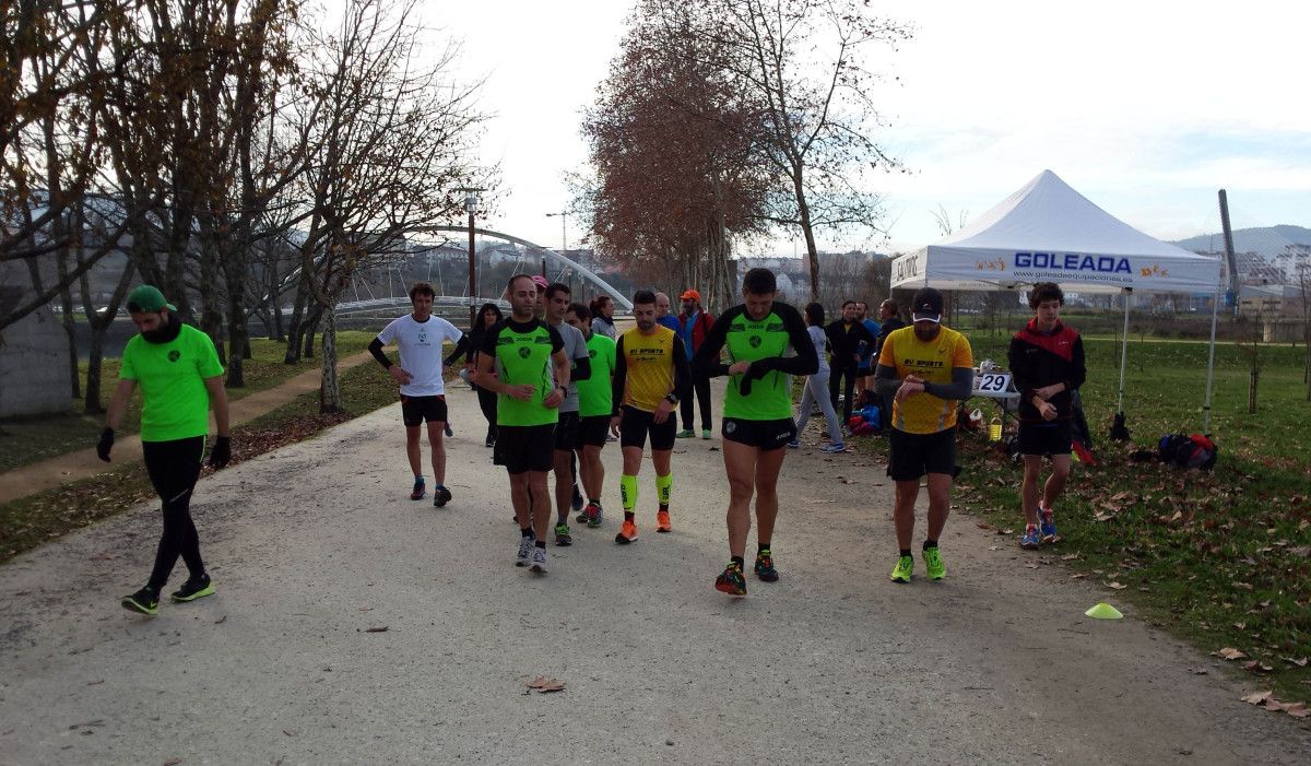 'Pontevedra Run 100x1000' en la Illa das Esculturas