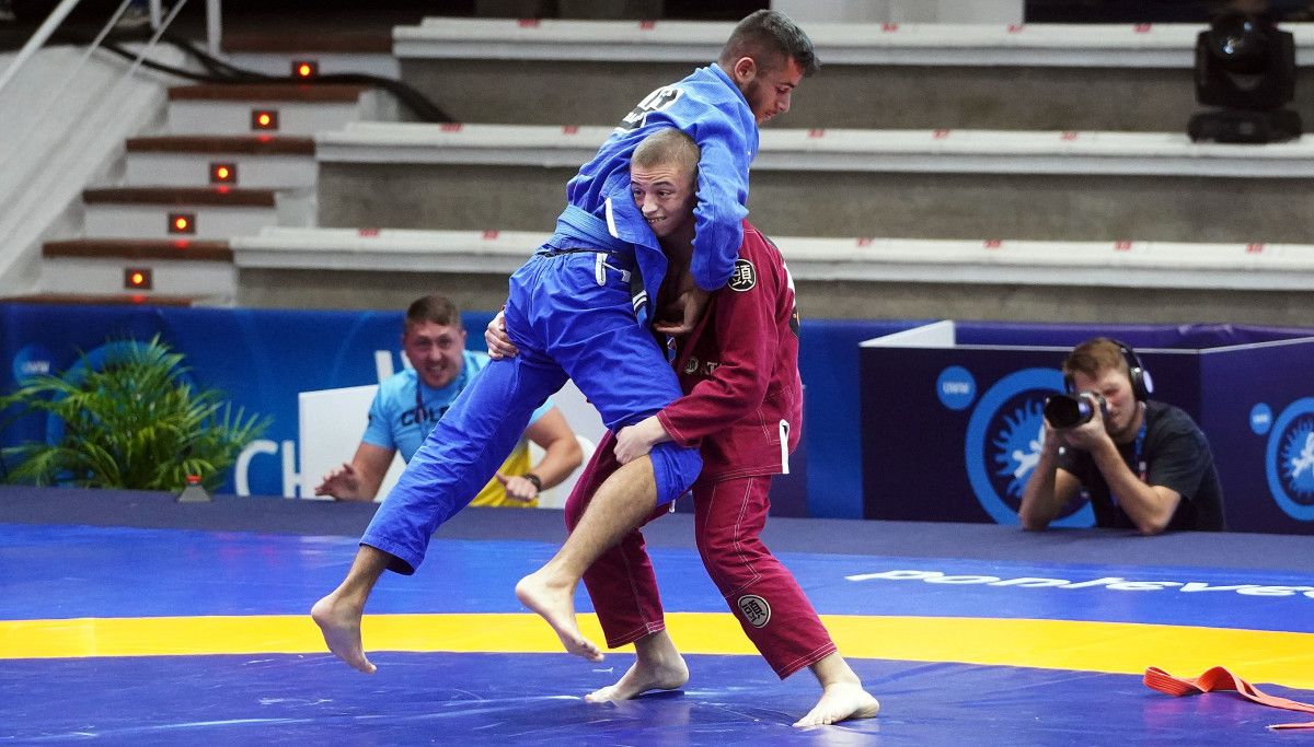 O Pavillón Municipal de Pontevedra alberga os mundiais de loitas olímpicas e grappling