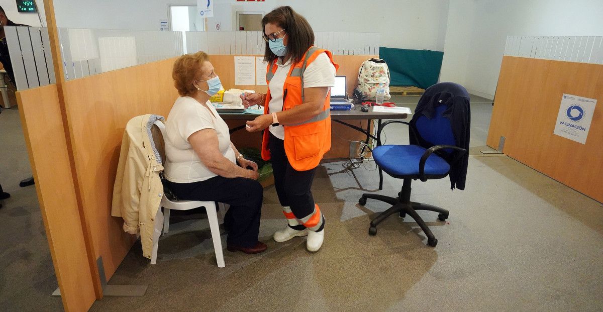 Dobre vacinación da cuarta dose contra a covid-19 e da gripe en Campolongo
