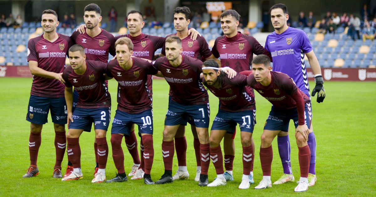 Once inicial del Pontevedra CF en el partido ante el RC Celta de Vigo B en Pasarón