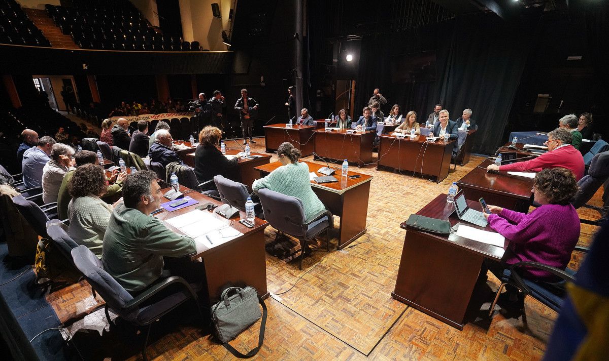 Pleno municipal no Teatro Principal