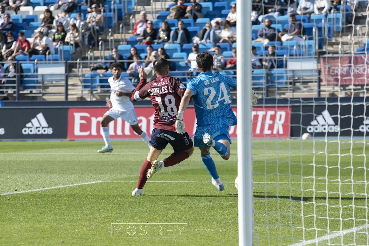 Partido entre Real Madrid Castilla e Pontevedra CF no Alfredo Di Stéfano