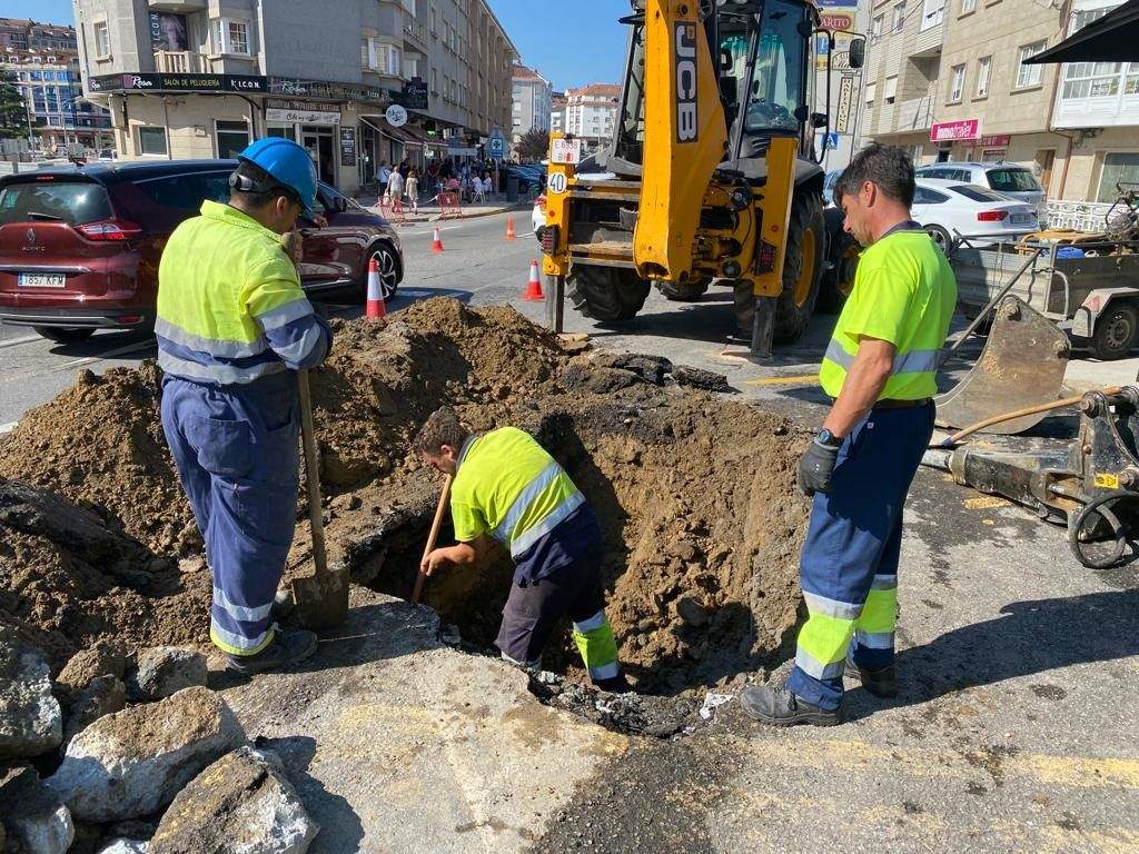 Avaría na rede xeral de abastecemento de auga de Portonovo