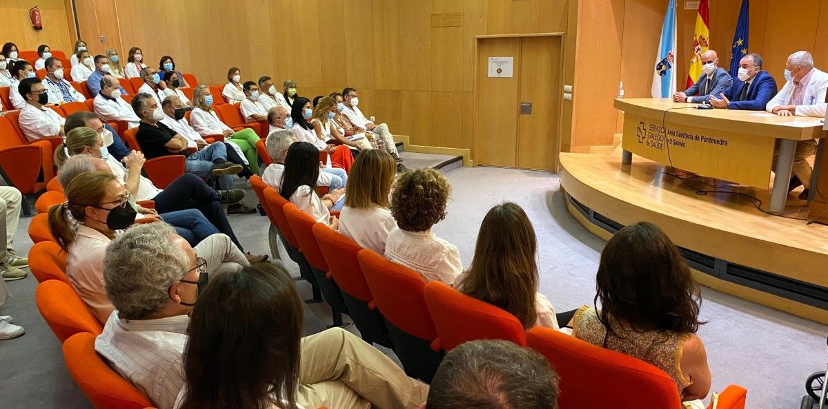 Presentación de José Flores Arias como novo xerente da área sanitaria de Pontevedrda-O Salnés
