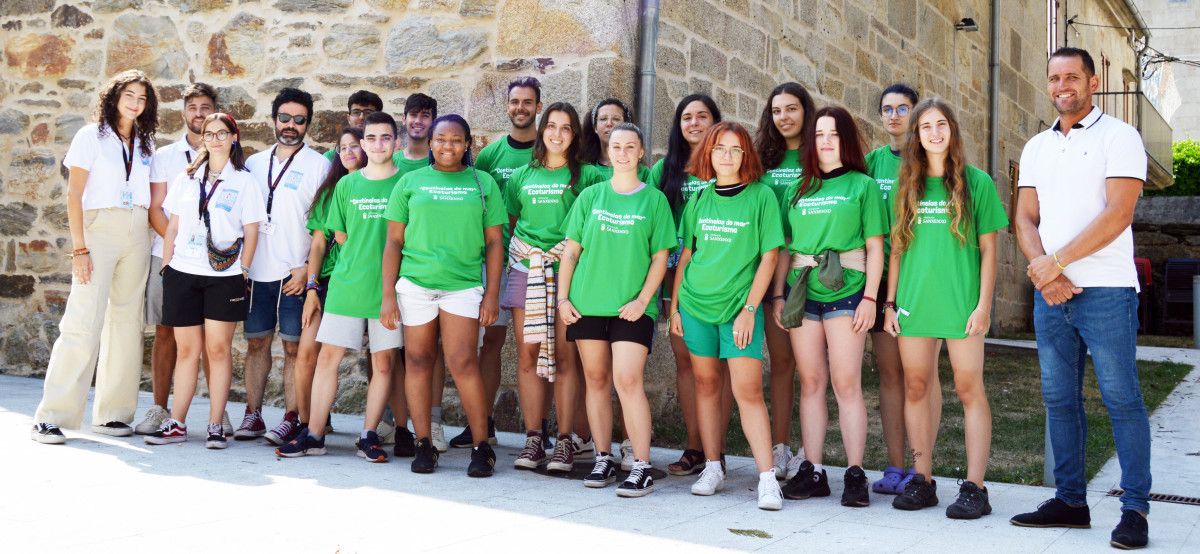 Un total de 15 jóvenes participan en el campo de trabajo "Centinelas del Mar"