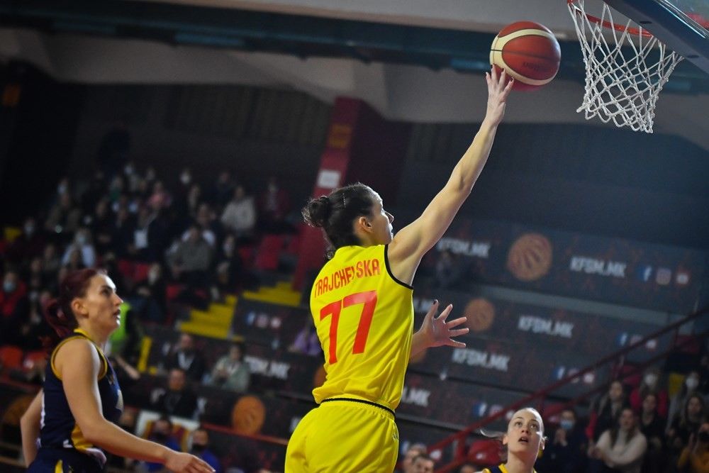 Nena Trajchevska, nun partido coa selección de Macedonia del Norte