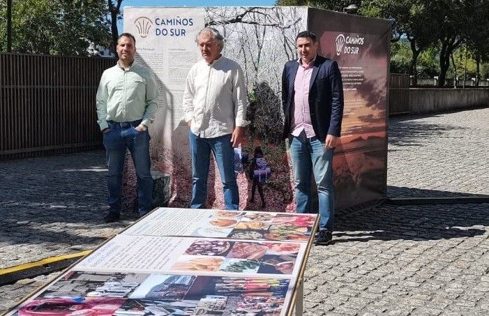 Inauguran en Caldas a exposición "Camiños do Sur"