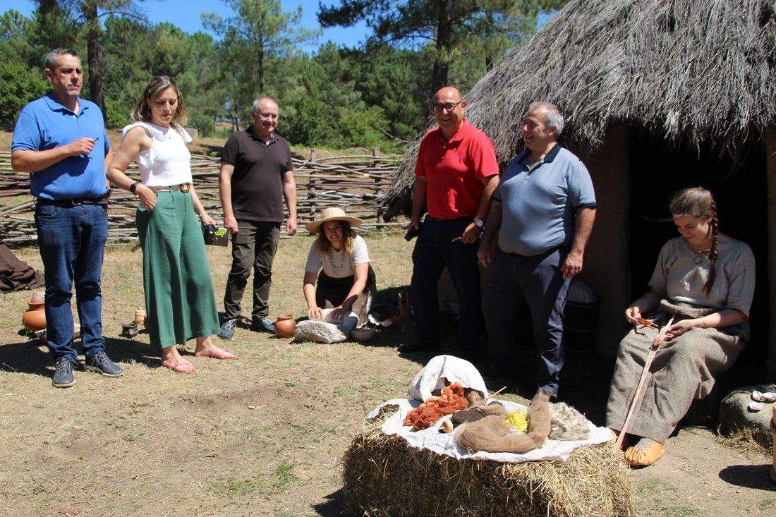 Participantes no Festival da Arte Rupestre "Laeros"