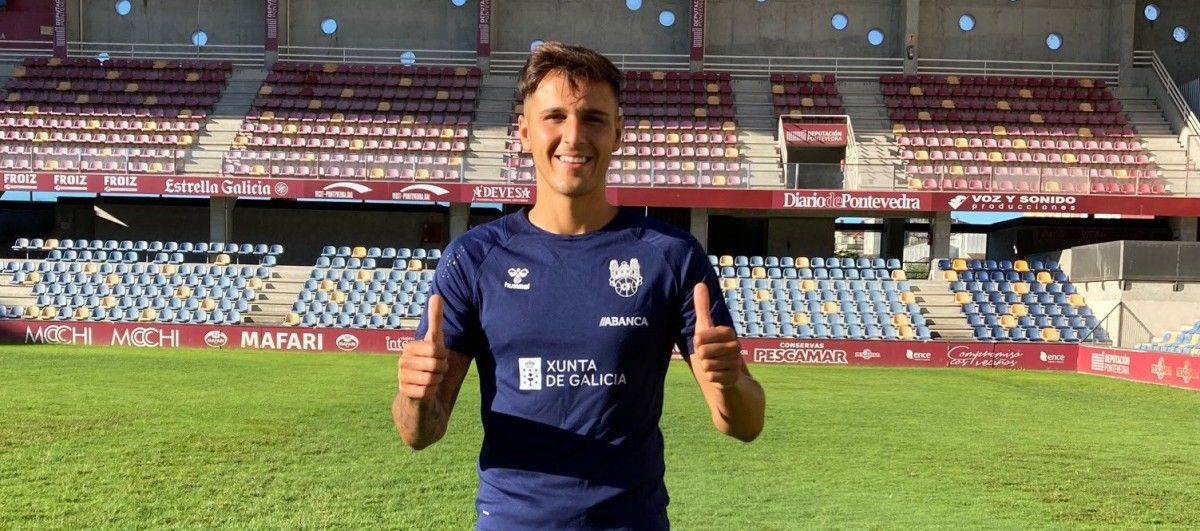 O Pontevedra ficha ao central Luis Martínez