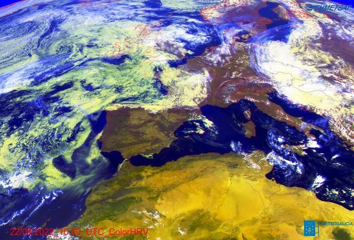 Imaxe do satélite de Meteogalicia durante este luns 22 de agosto de 2022