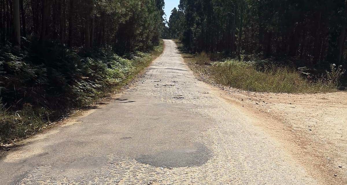 Pista entre Noalla e O Castro (Vilalonga)