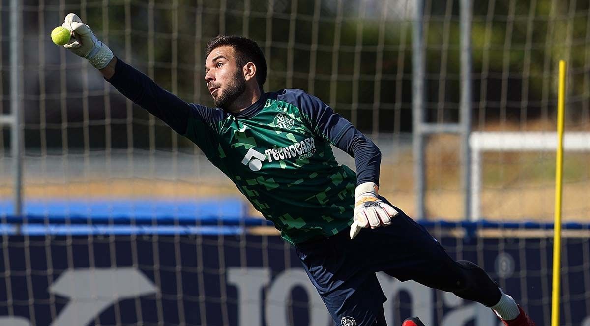 Viktor Nikolov, nun adestramento co Xetafe