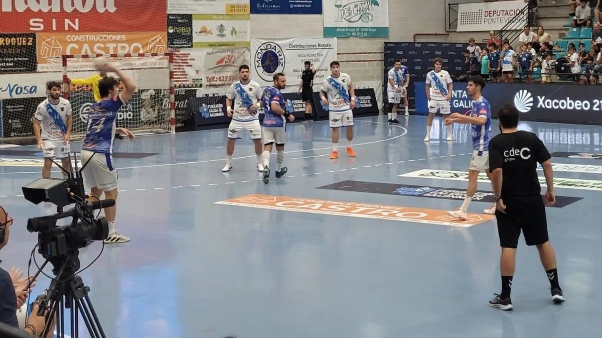 Final de la Copa Galicia entre Cangas y Cisne en O Gatañal