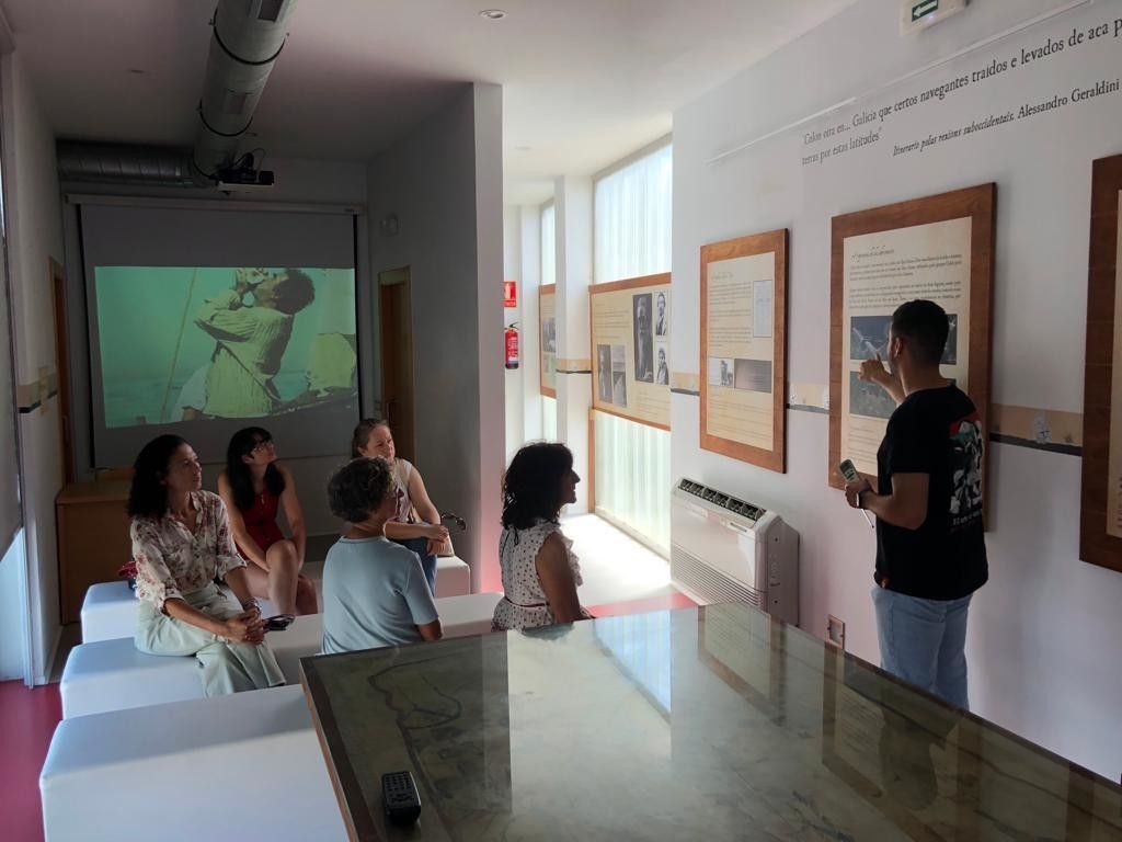Charla coloquio ‘A muller no mar: labores e tradición’, en Poio