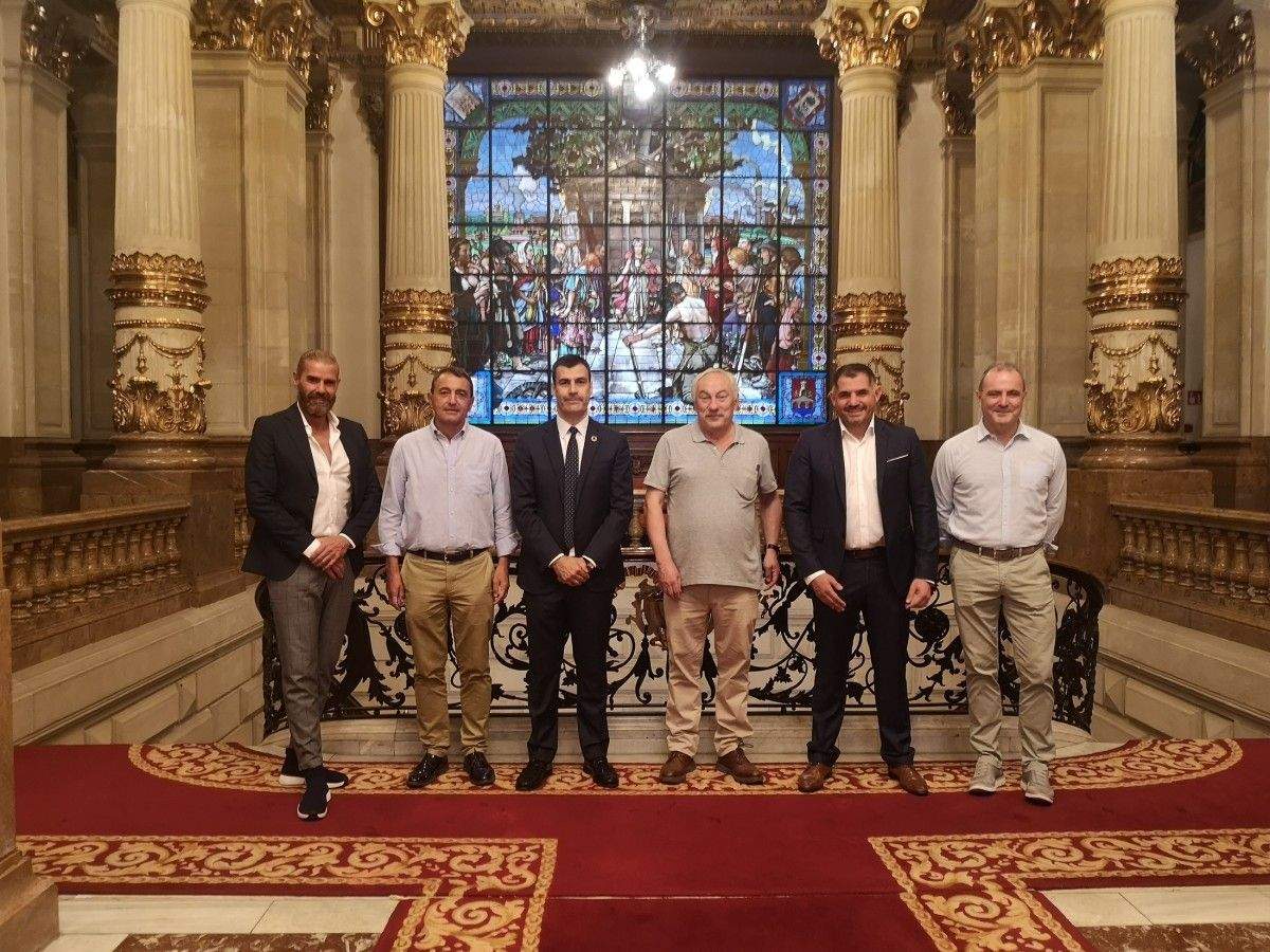 Encontro entre representantes das deputacións de Pontevedra e Biscaia