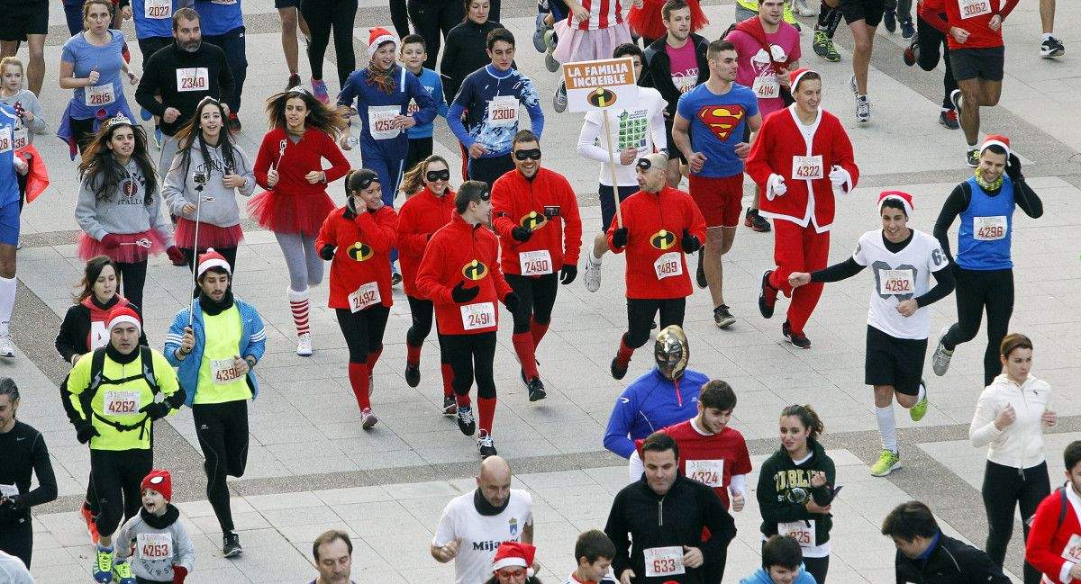 Participantes na carreira popular de San Silvestre 2014