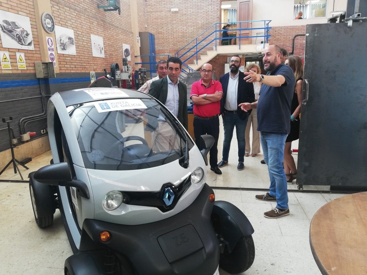 O CIFP A Xunqueira oferta un máster de FP de Mantenimiento de vehículos híbridos y eléctricos 