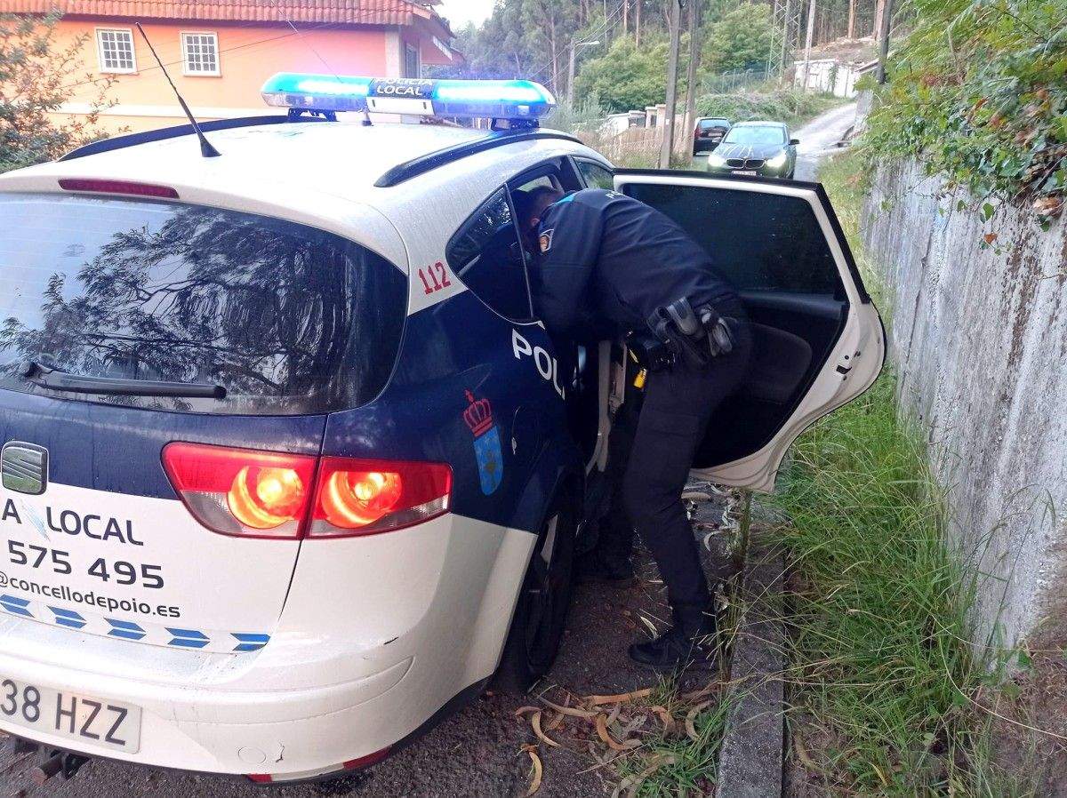 Momento da detención do home en San Xoán de Poio