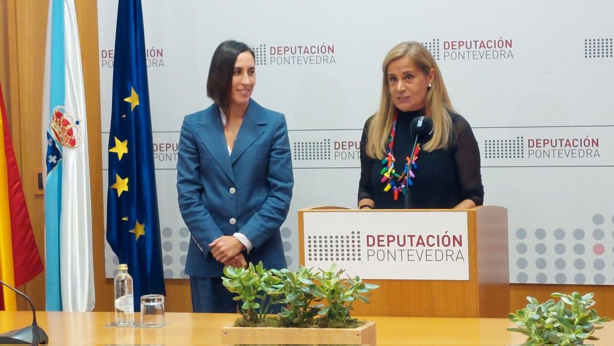Rueda de prensa de la presidenta de la Deputación de Pontevedra, Carmela Silva