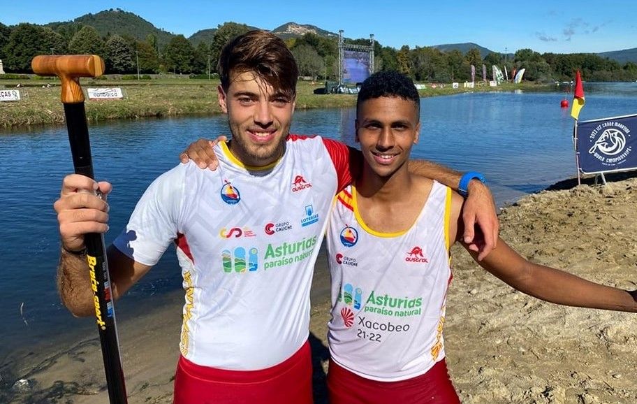 Jaime Duro e Diego Piñeiro no Campionato do Mundo de Piragüismo Maratón en Ponte de Lima, Portugal