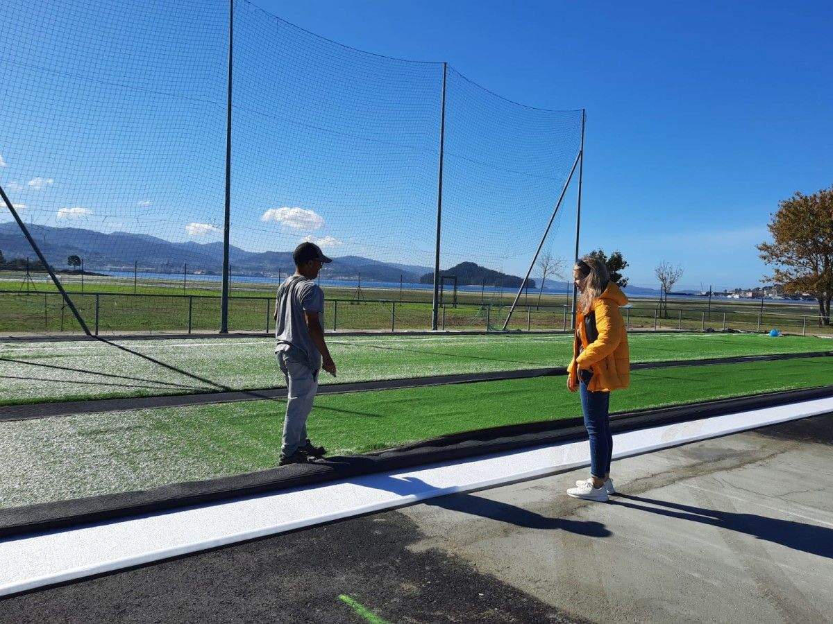 Obras no campo de fútbol da Reiboa