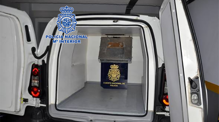 Furgoneta interceptada á banda criminal que traía droga do sur de España