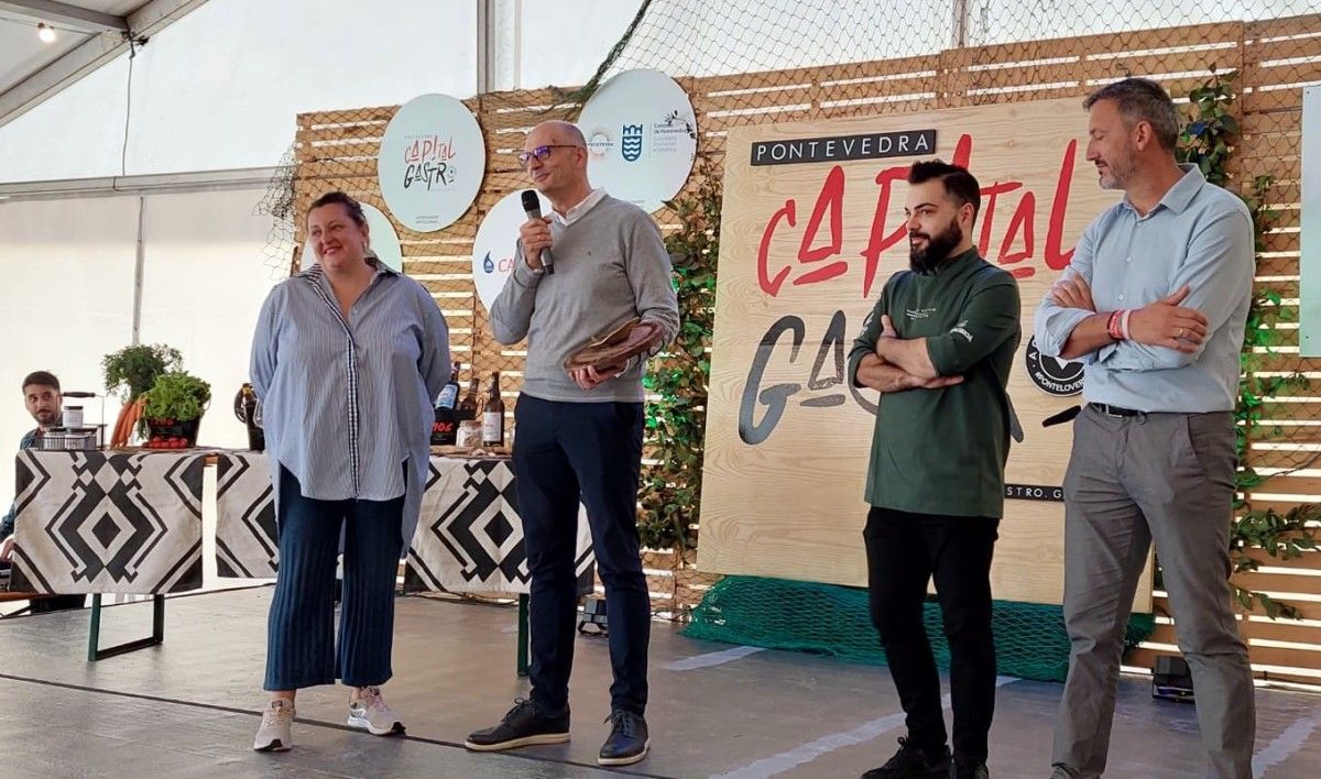 Yoya Blanco, Manuel Hermo, Rubén González Vallejo e Marcos Rey na entrega do Loureiro de Ouro 2022