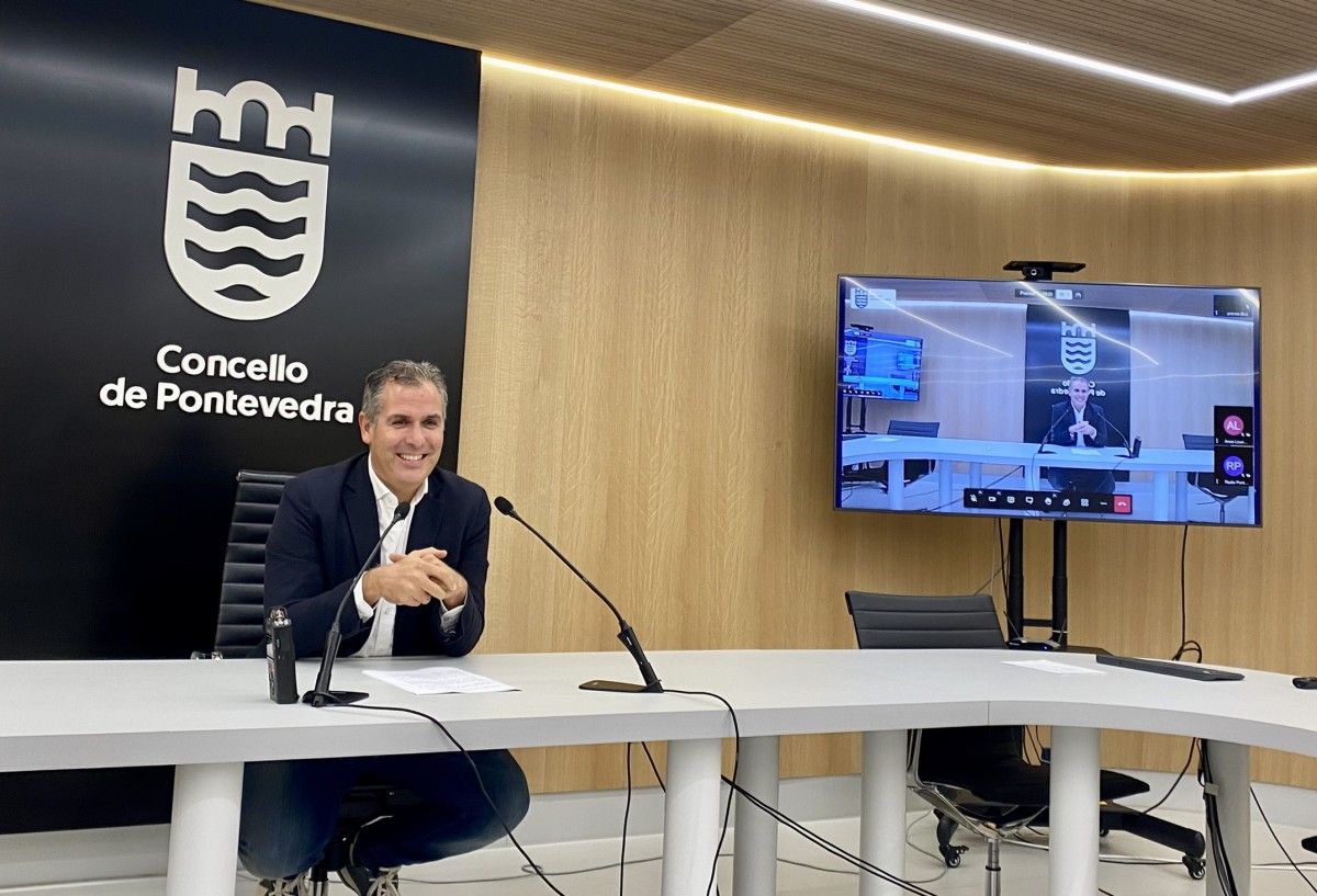Rafa Domínguez, presidente local do Partido Popular de Pontevedra, presenta o seu plan de inmersión lingüística