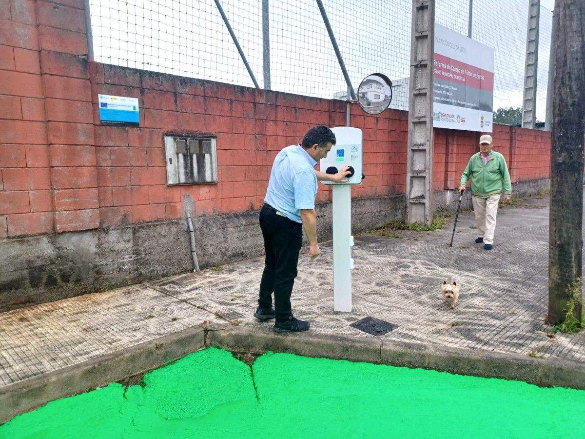 Punto de carga de vehículos eléctricos en Portas