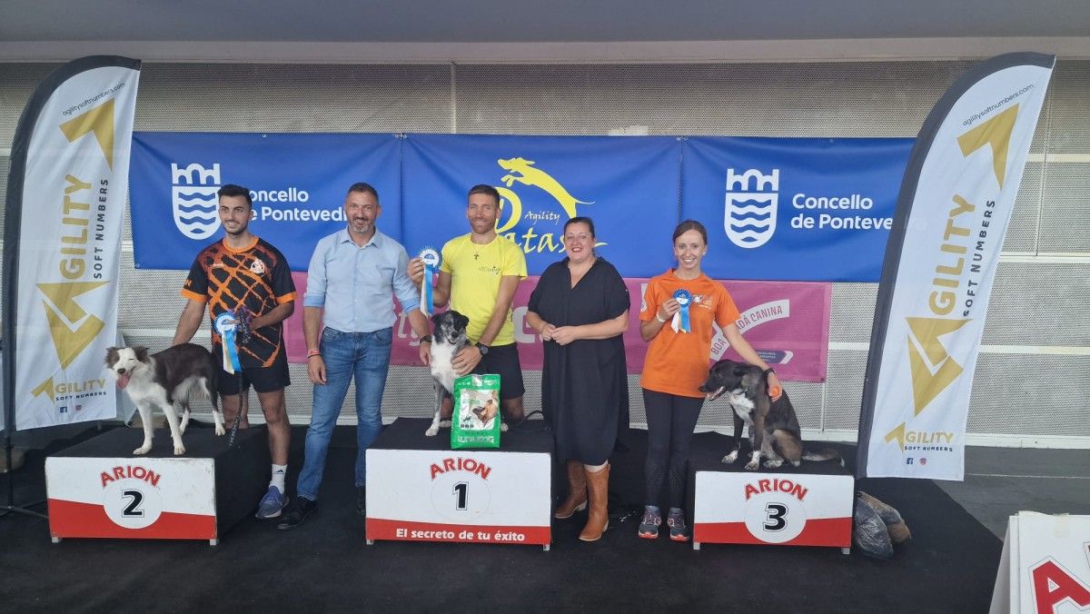 Entrega de premios en la competición de 'agility'