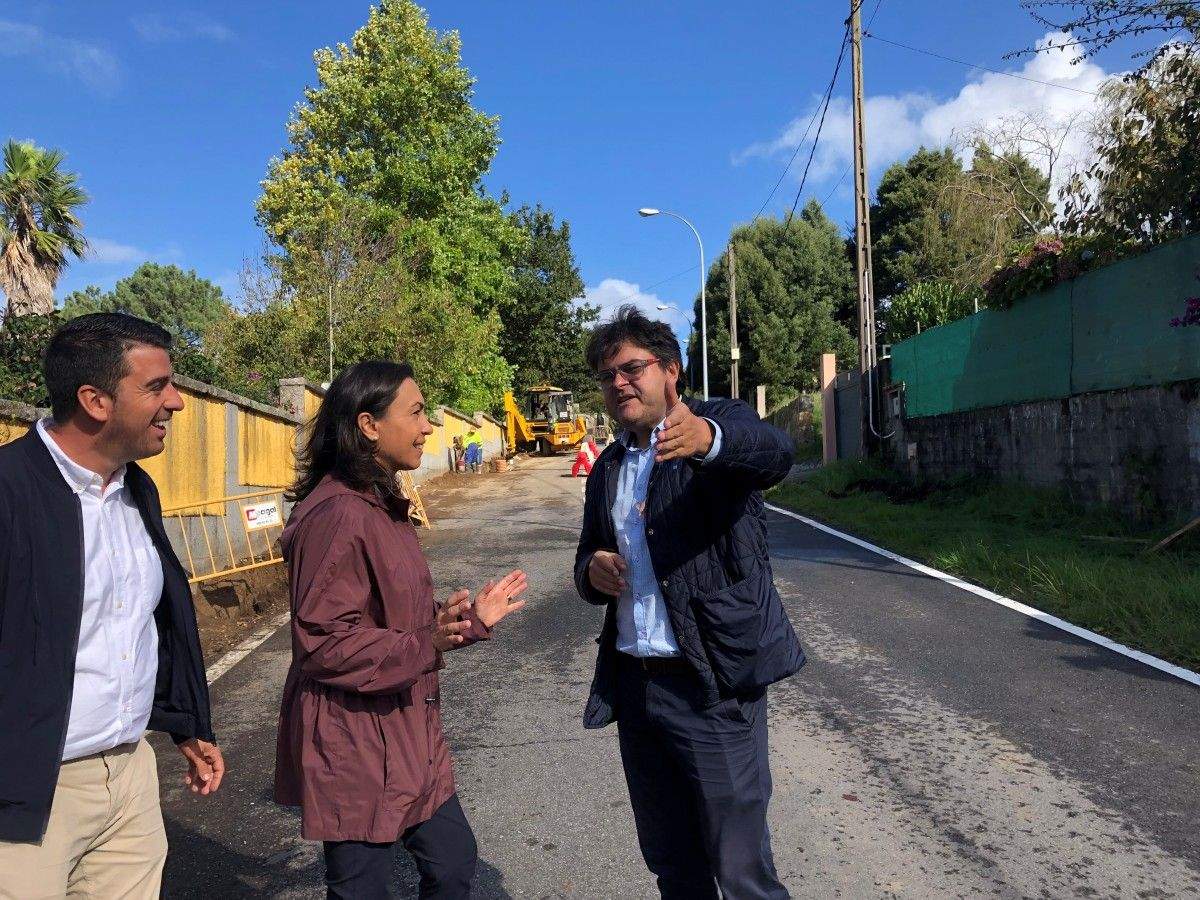 Comezan as obras da senda peonil que mellorará o acceso á praia de Aguete