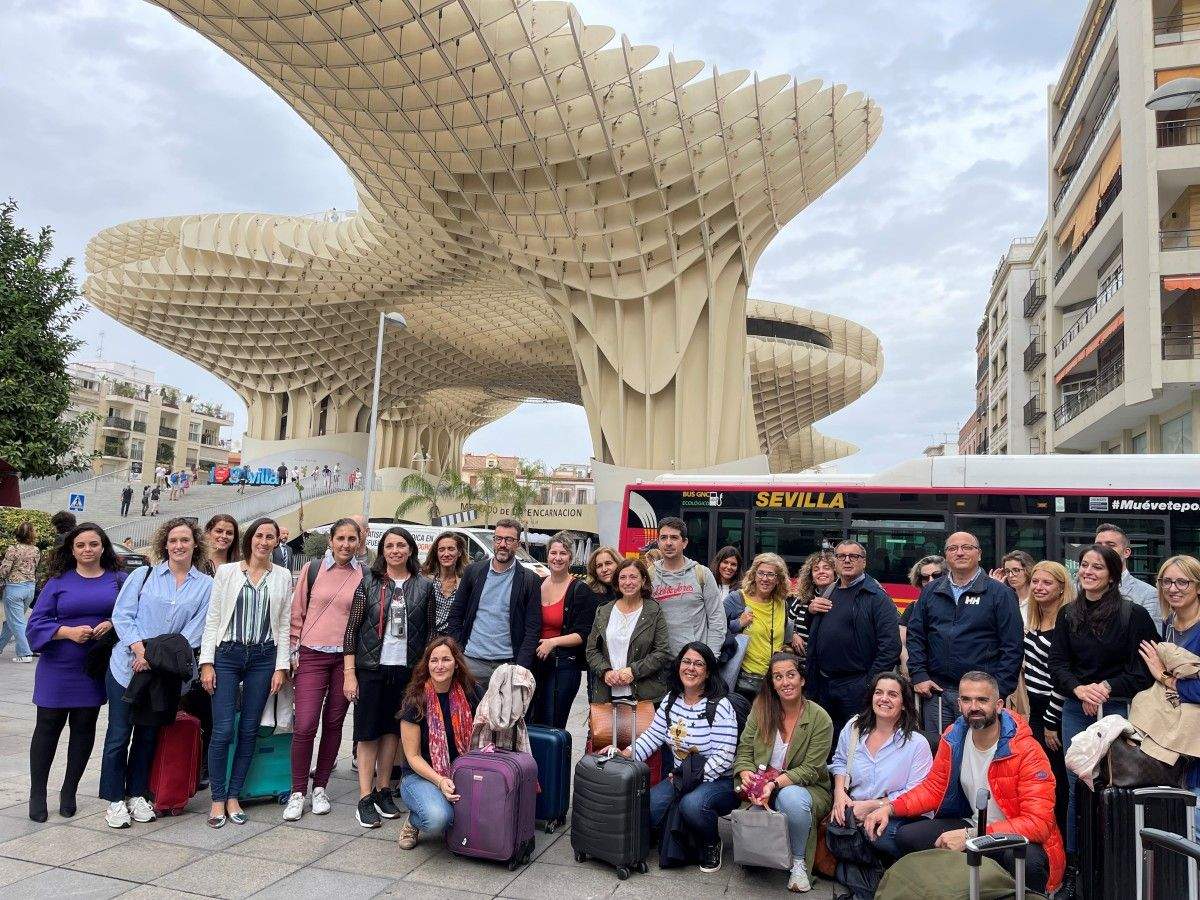 Representantes do tecido turístico das Rías Baixas participan nun workshop en Sevilla