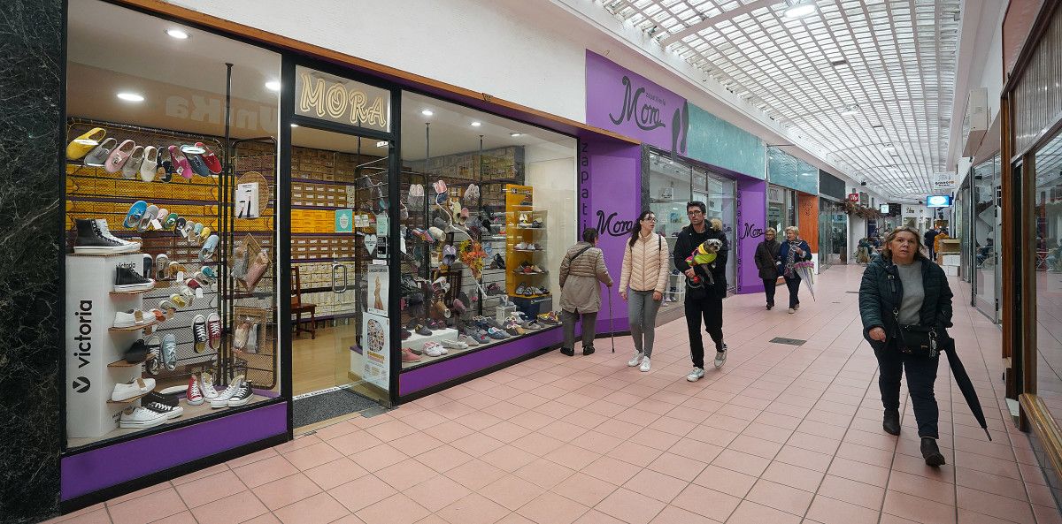 Comercios de las Galerias de la Oliva a los que no les afectará el derribo de forma directa