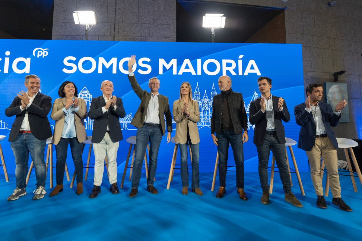 Rueda presidió la presentación de los candidatos del PP de las siete ciudades gallegas
