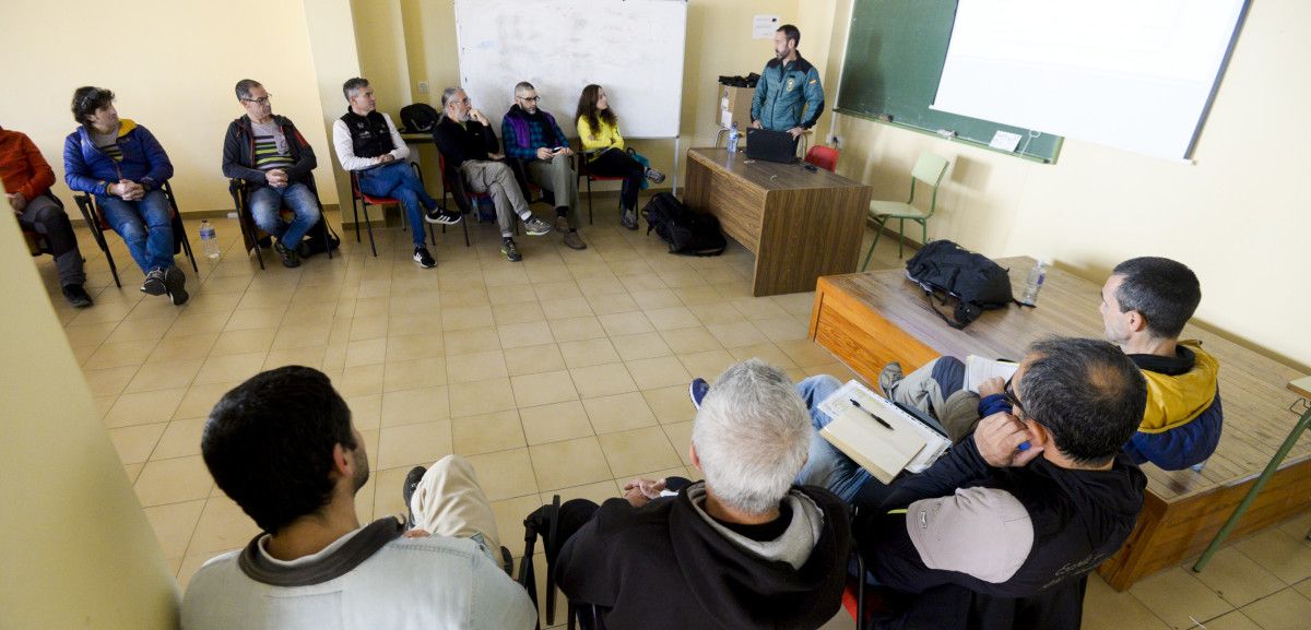 Encontro para traballar nas técnicas de búsqueda e rescate de personas extraviadas