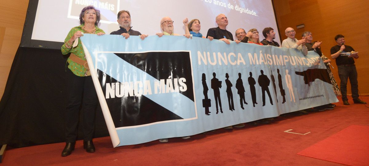 Presentación del documental '20 anos de dignidade', que promueve la plataforma Nunca Máis 