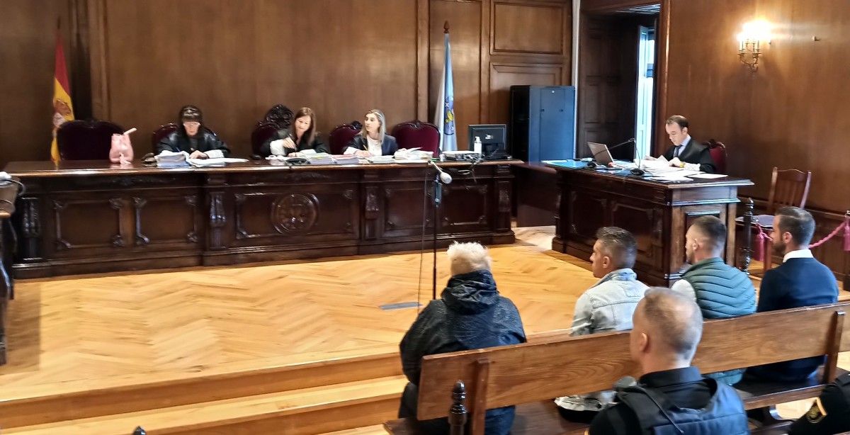 Xuízo contra os catro acusados de trasladar dous quilos de cocaína desde Arousa ata Avilés