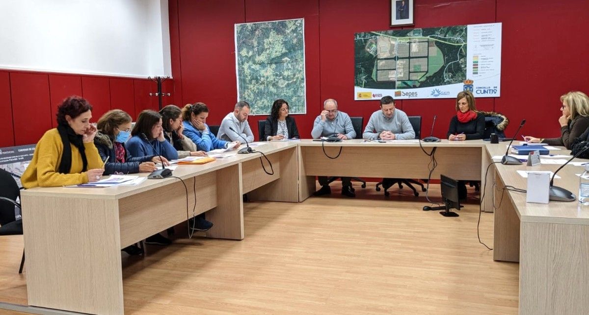 Reunión para abordar la situación del Servicio de Atención Temprana de Cuntis