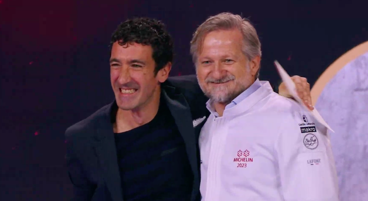 Pepe Vieira, xunto a Enero Atxa, tras recoller a súa segunda Estrela Michelin