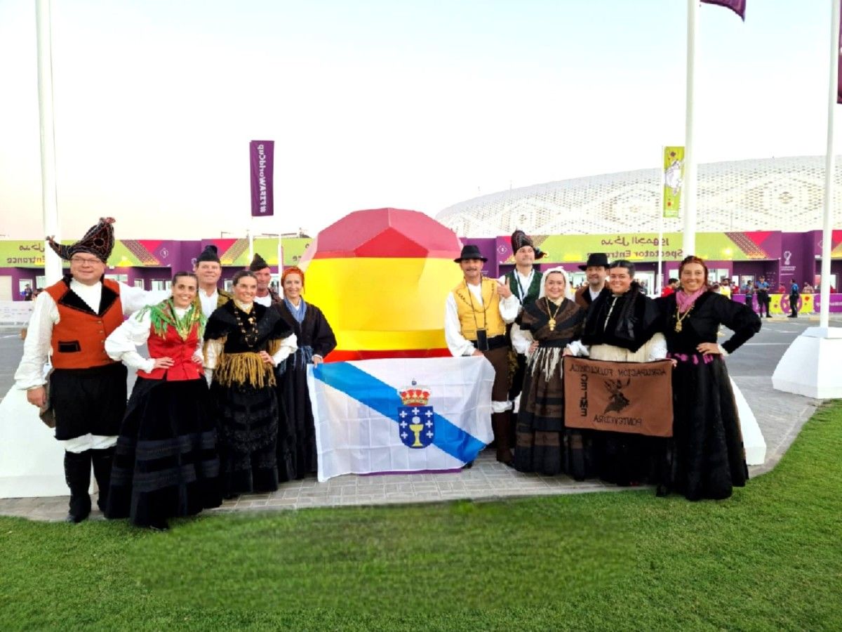 A agrupación folklórica Celme en Qatar