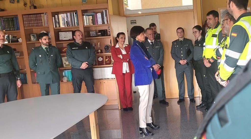 María Gámez, directora general de la Guardia Civil, visita la comandancia de Pontevedra
