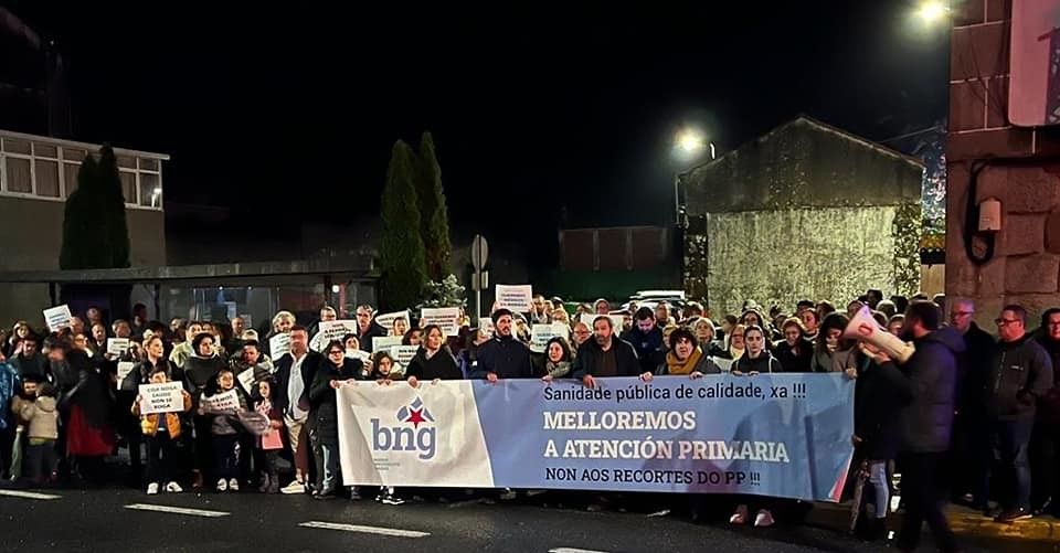 Concentración en Moraña pola falta de médicos no centro de saúde