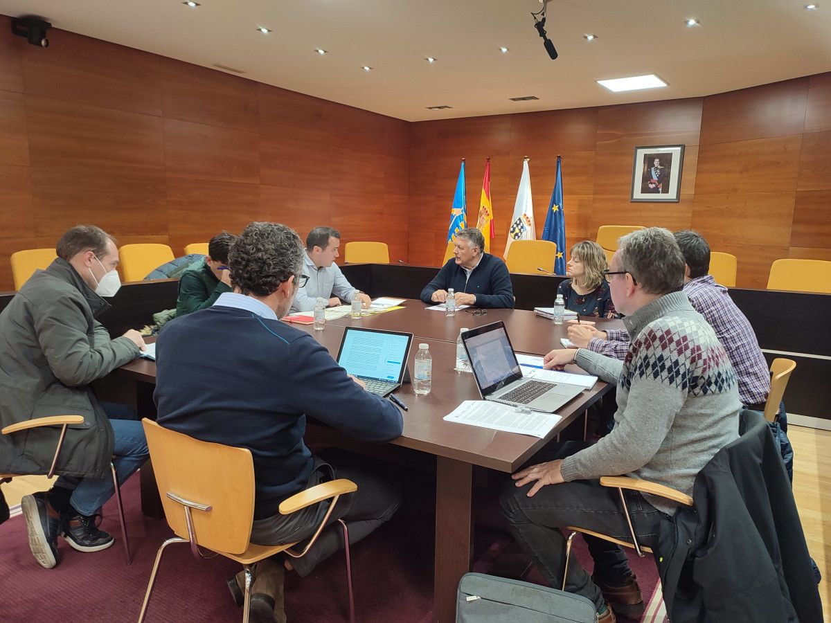Reunión de la comisión de seguimiento de A Carabuxeira