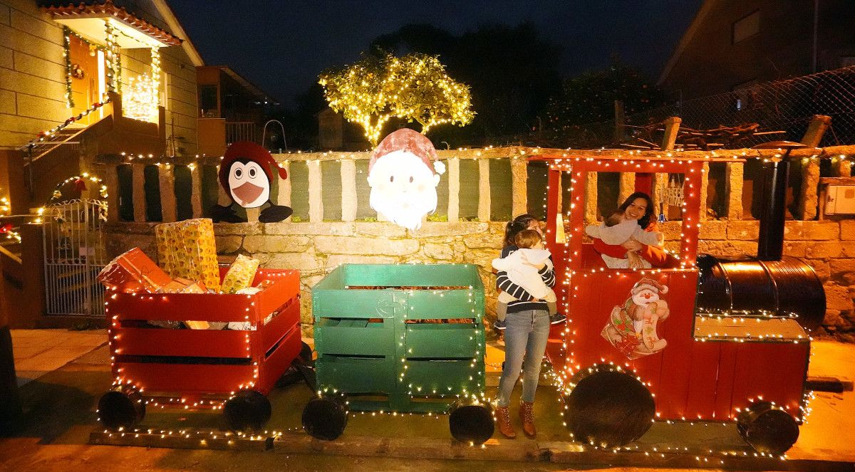Iluminación de Nadal no barrio Portazgo de Paredes