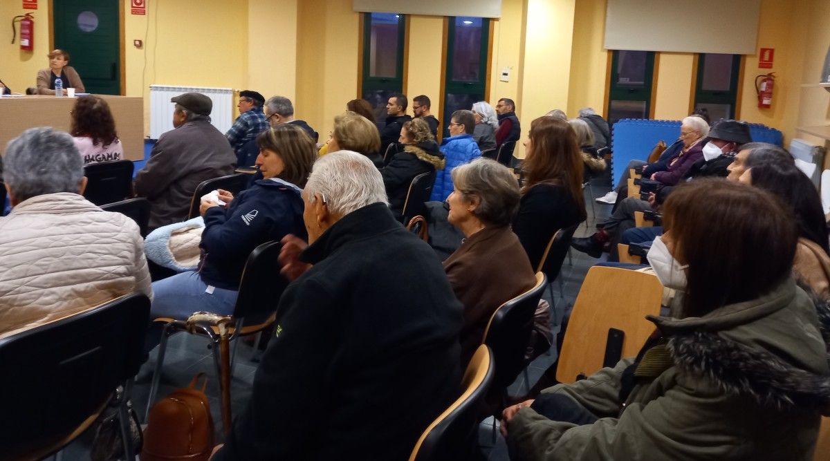 Acto de presentación de la Plataforma Cerdedo Pola Sanidade Pública