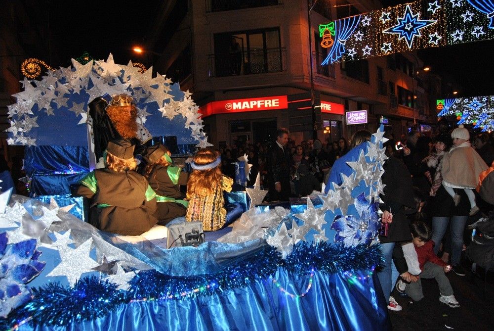 Recepción y cabalgata de los Reyes Magos en Ponte Caldelas