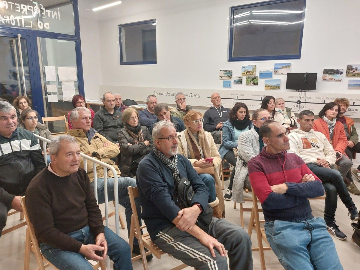 O Concello de Bueu presenta o proxecto de mellora ambiental no Paseo de José Solla, entre Agrelo e Portomaior