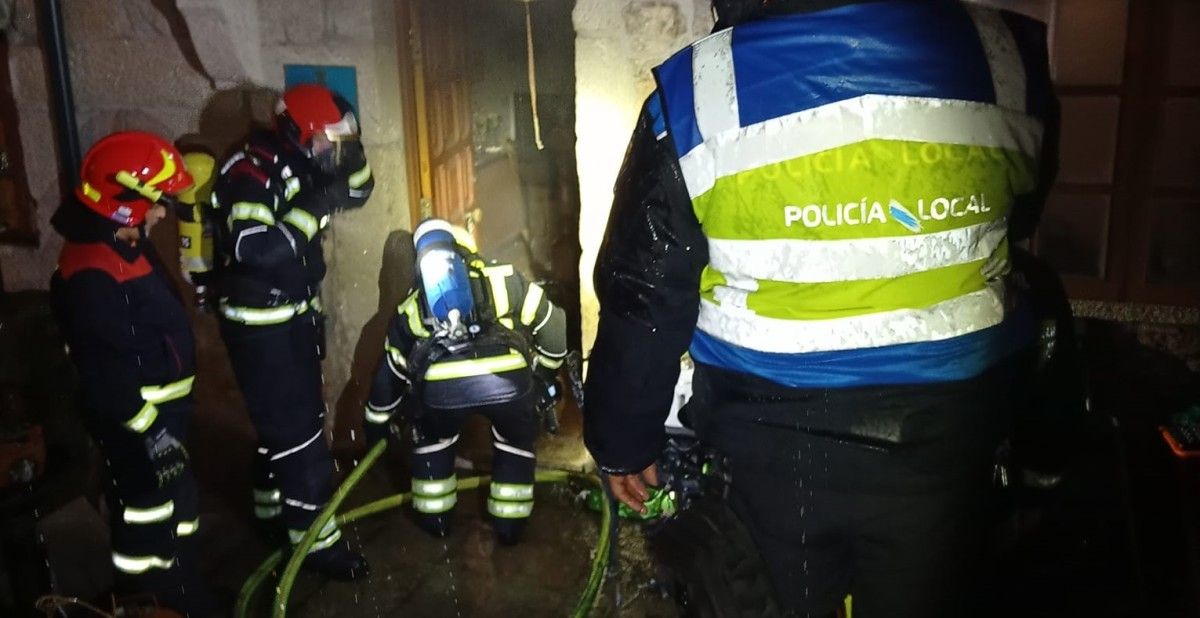 Investigan un posible caso de violencia machista detrás de un incendio doméstico en Poio