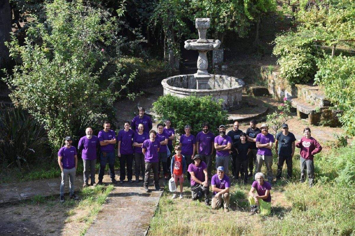Equipa de arqueloxía de Santa Clara