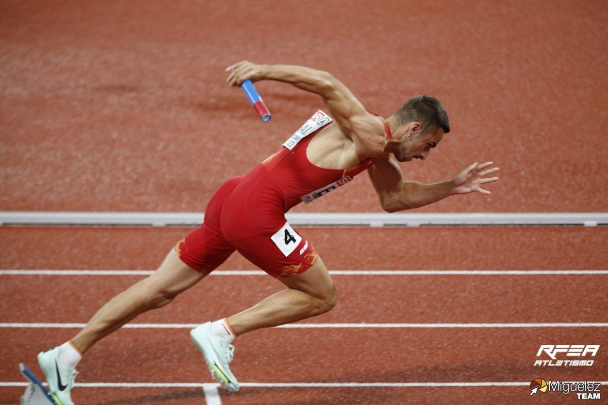 Iñaki Cañal, atleta da Gimnástica, no 4x400 do europeo de atletismo Múnic 2022